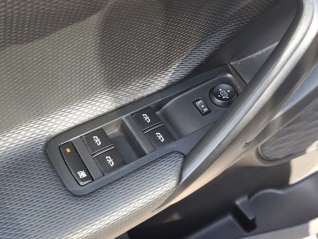 Chevrolet Tracker 1.2t Ls Mt 5p año 2022
