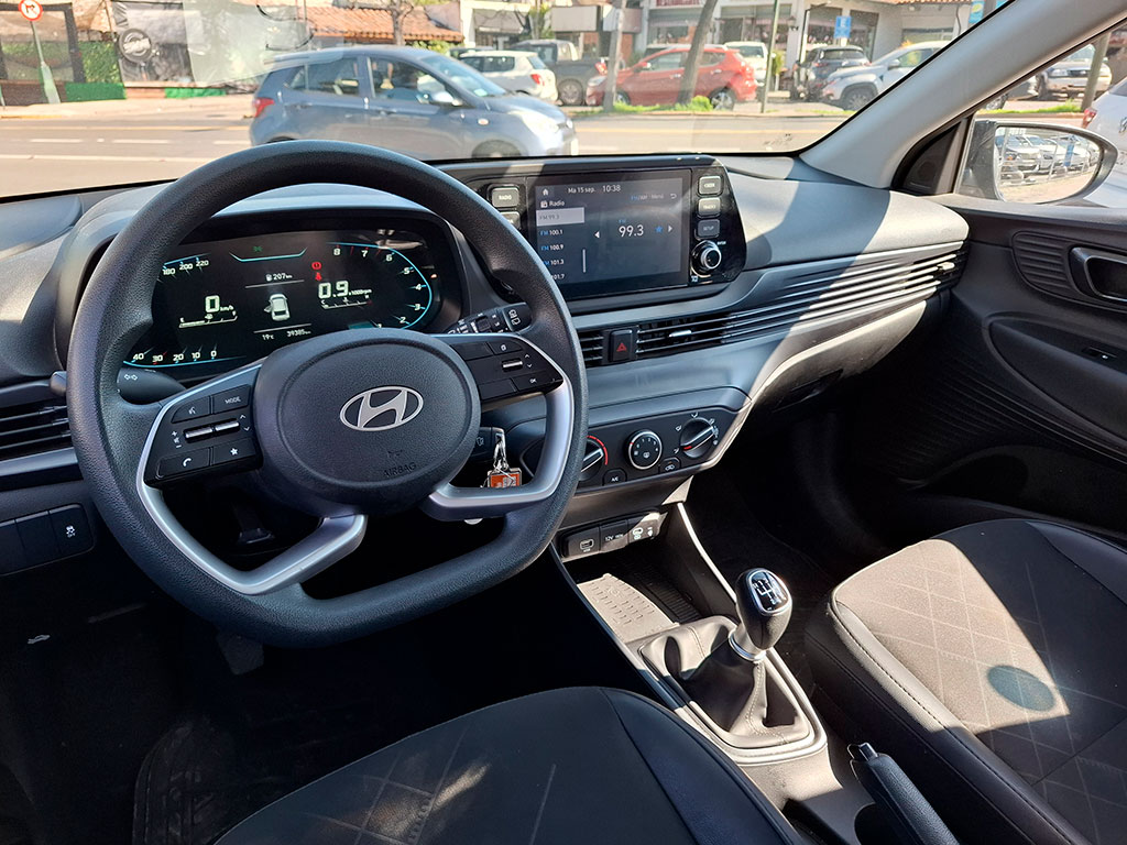 Hyundai I20 11.4 Mt Plus año 2025