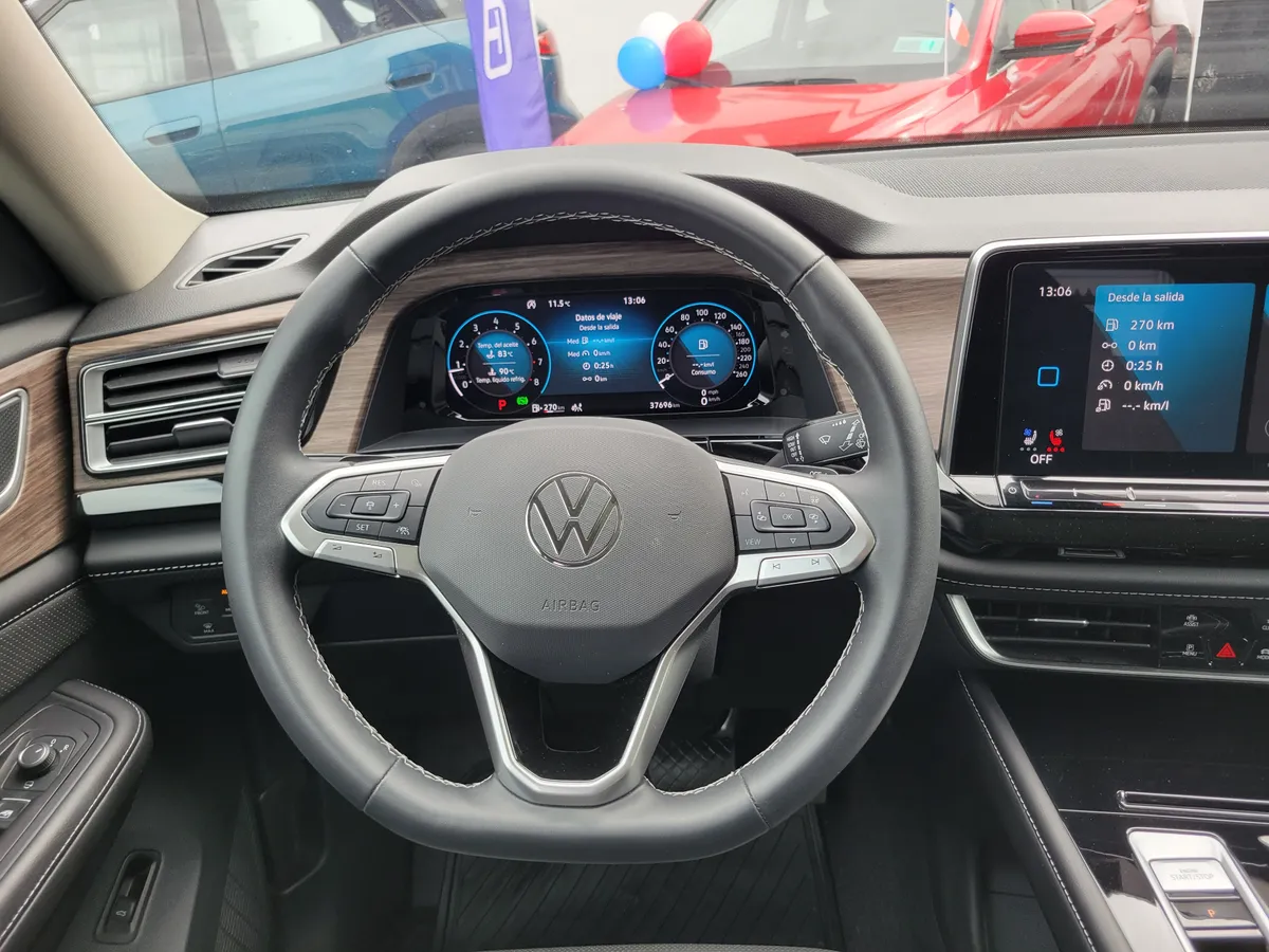 Volkswagen ATLAS 2.0 Tsi Limited At 4x4 año 2025