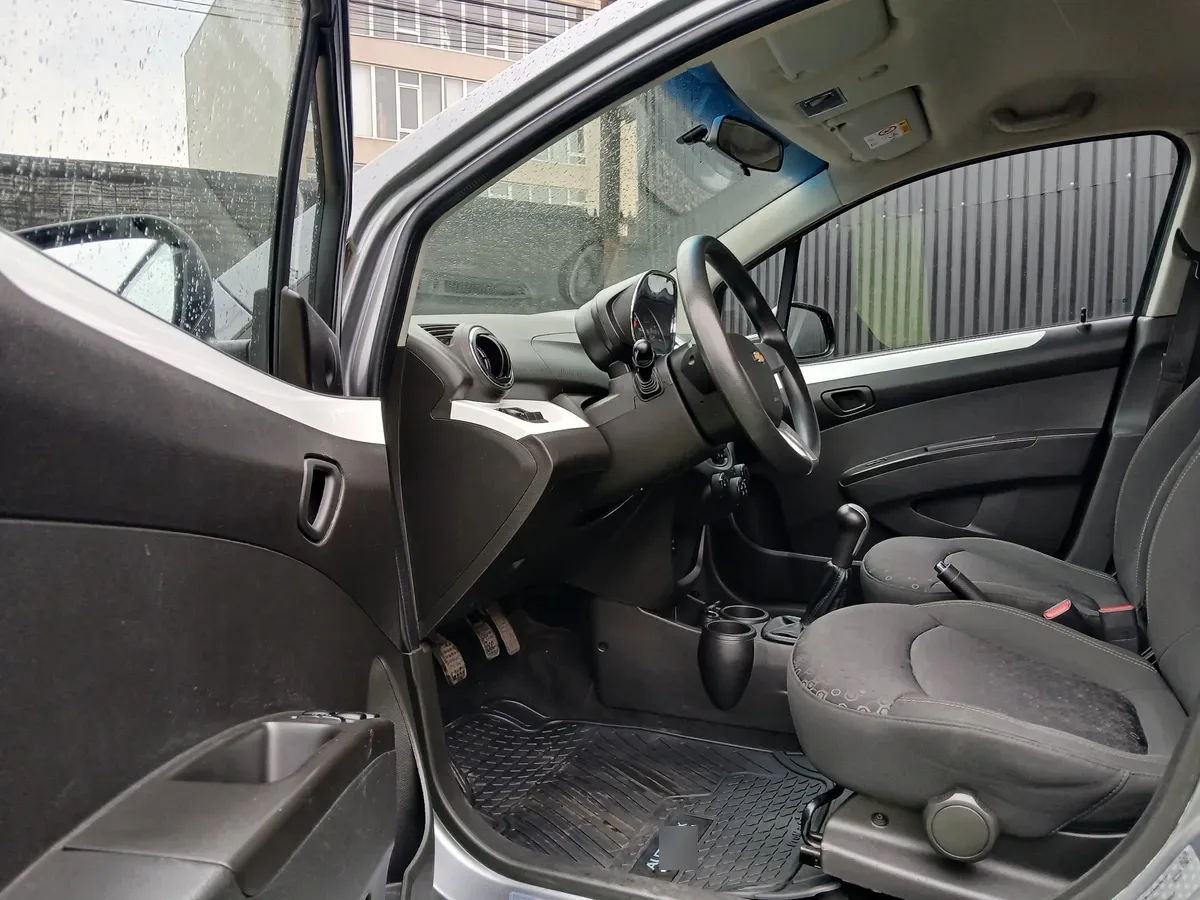 CHEVROLET SPARK GT 1.2 Lt Ml Ac Full Mt año 2020