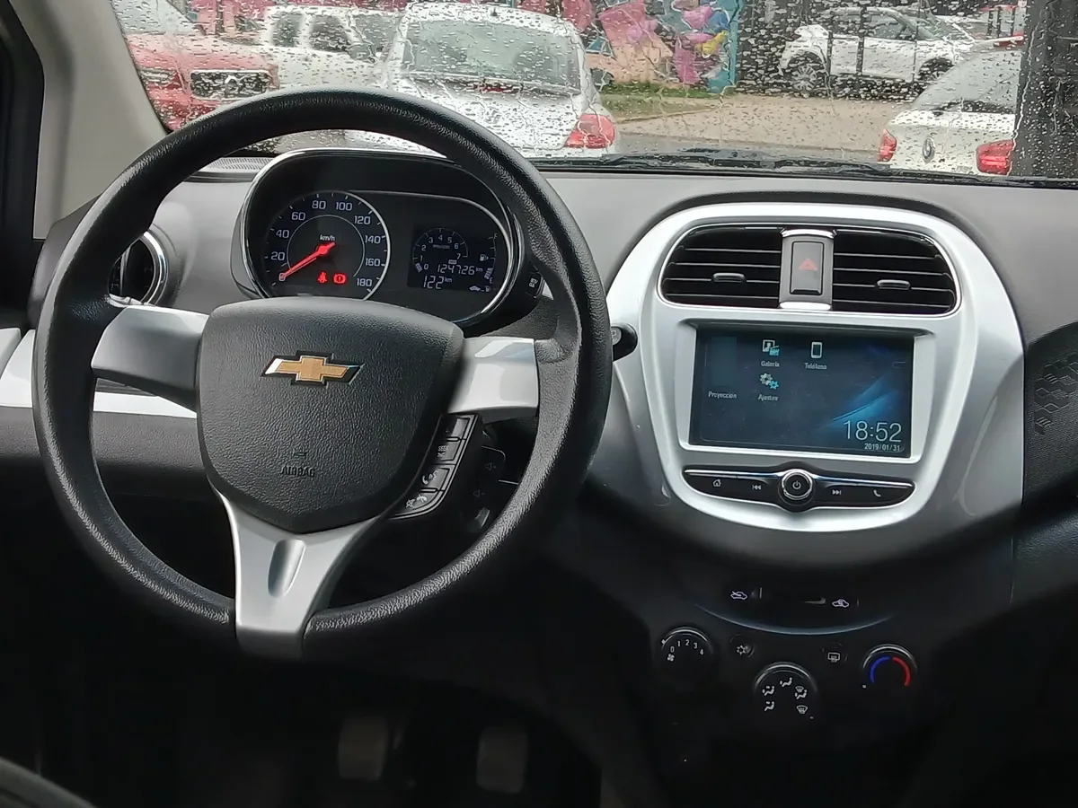 CHEVROLET SPARK GT 1.2 Lt Ml Ac Full Mt año 2020