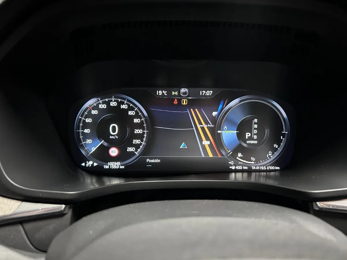 VOLVO XC60 2.4 T6 R-Design At 4x4 año 2020