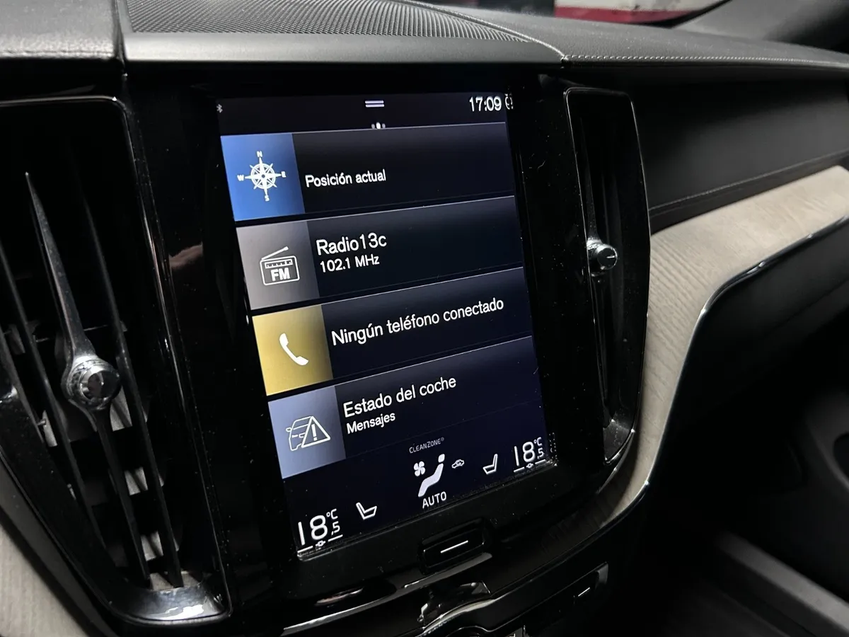 VOLVO XC60 2.4 T6 R-Design At 4x4 año 2020