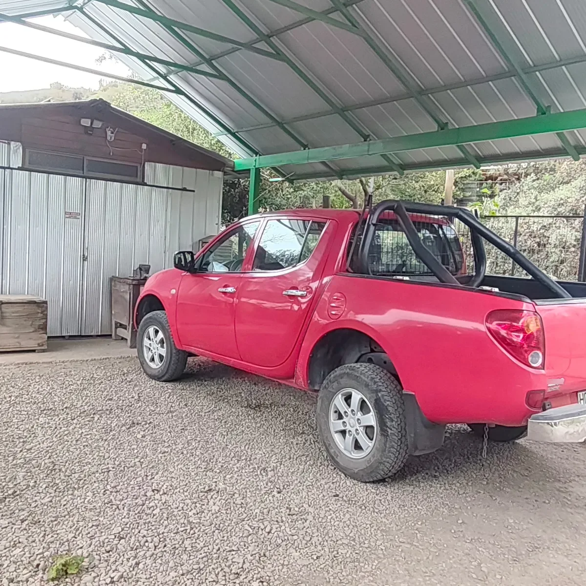 MITSUBISHI L200 2.5 D/c Td Work Cr Mt 4x2 Diesel año 2015