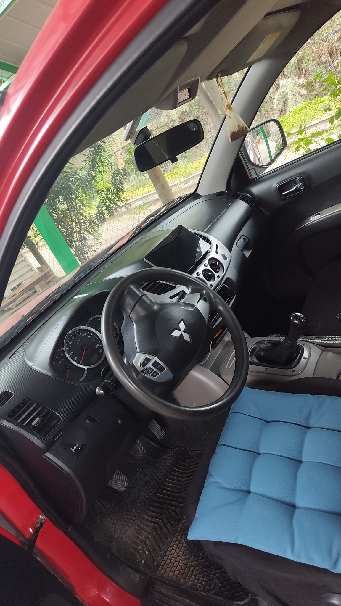 MITSUBISHI L200 2.5 D/c Td Work Cr Mt 4x2 Diesel año 2015