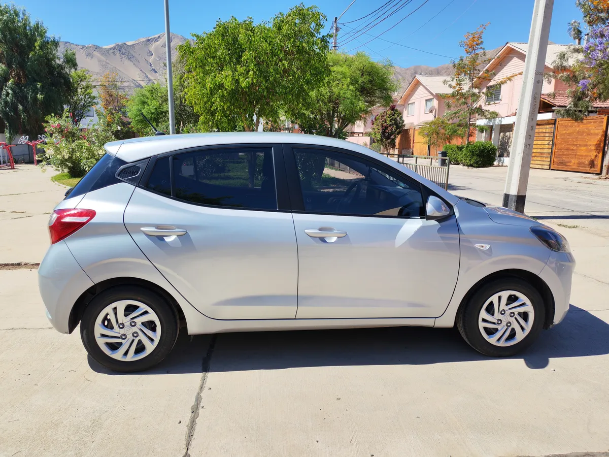 HYUNDAI GRAND I-10 1.2 Ai3 Hb Plus Mt año 2022