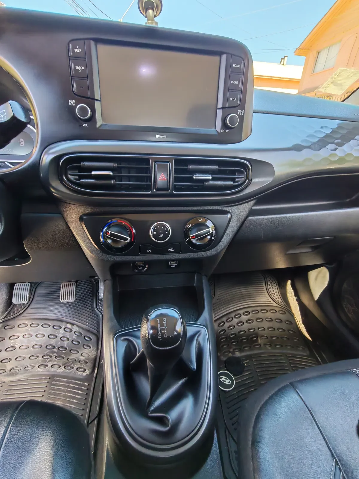 HYUNDAI GRAND I-10 1.2 Ai3 Hb Plus Mt año 2022