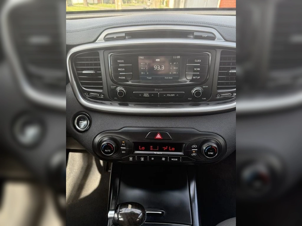 Kia Sorento 2.4 Ex 4x2 año 2015