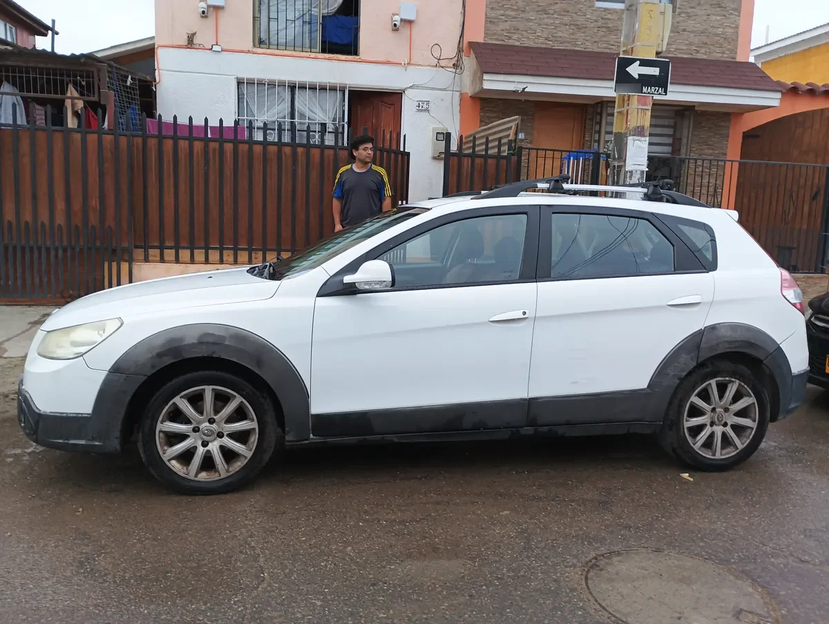 DONGFENG H30 1.6 Noble Mt año 2014