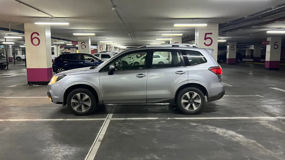 SUBARU FORESTER 2.0 Si Drive Xs At 4x4 año 2018