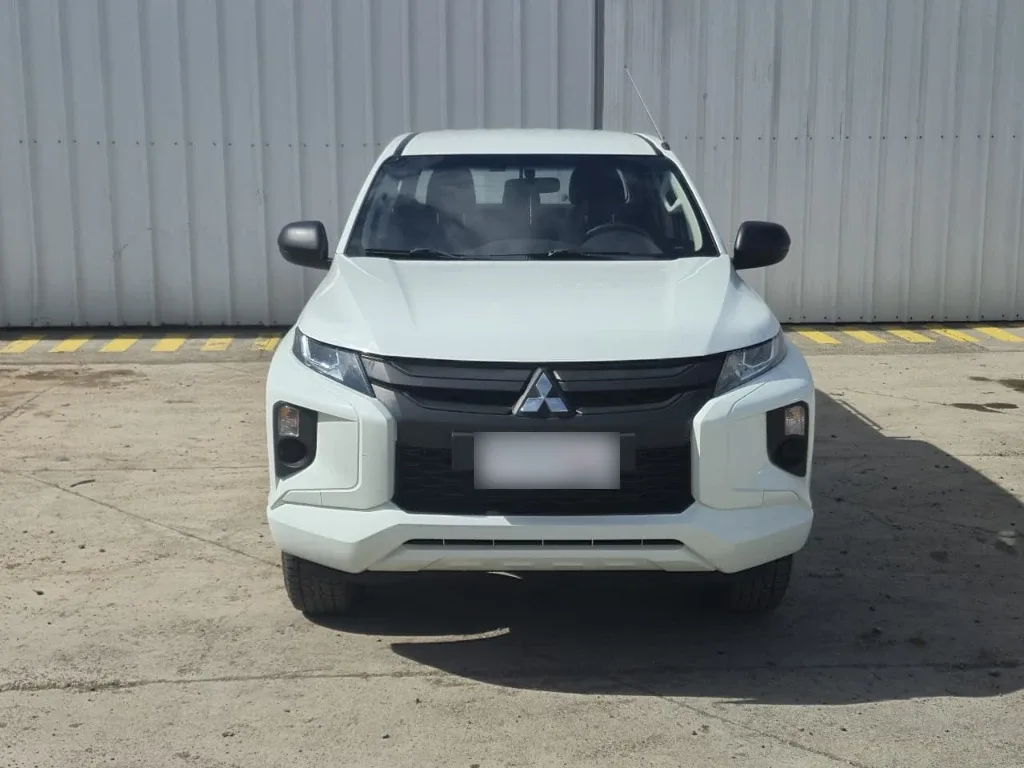 Mitsubishi L200 Katana Crm 4x4 2.4 año 2022