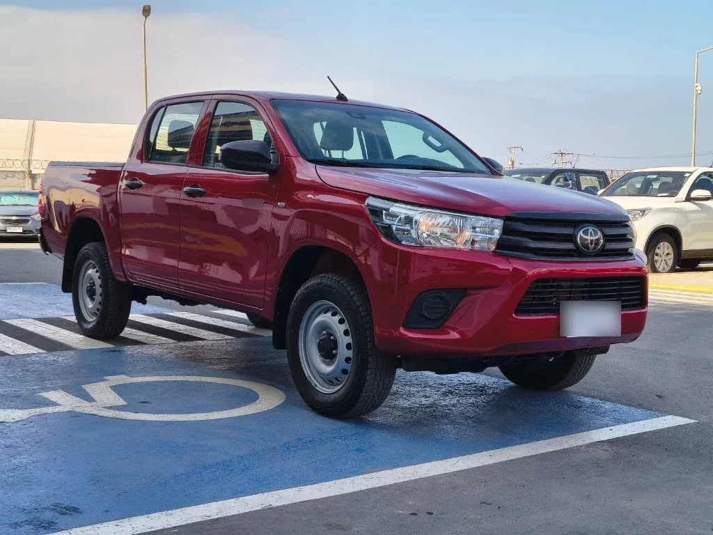Toyota Hilux Dx Tss 4x2 Mt año 2023
