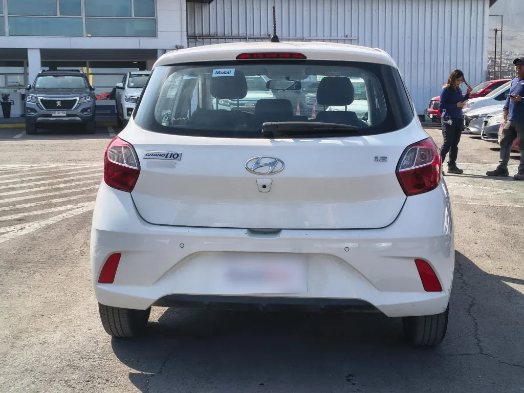 Hyundai Grand I10 I-10 Ai3 Hb 1.2 Mt Plus año 2023