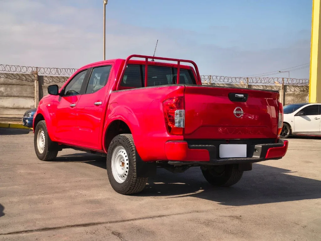 Nissan Navara Dc 4x2 2.3tdi Se año 2023