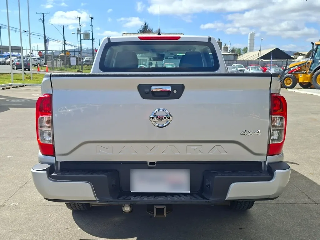 Nissan Navara Dc 4x4 2.3tdi Xe At año 2023