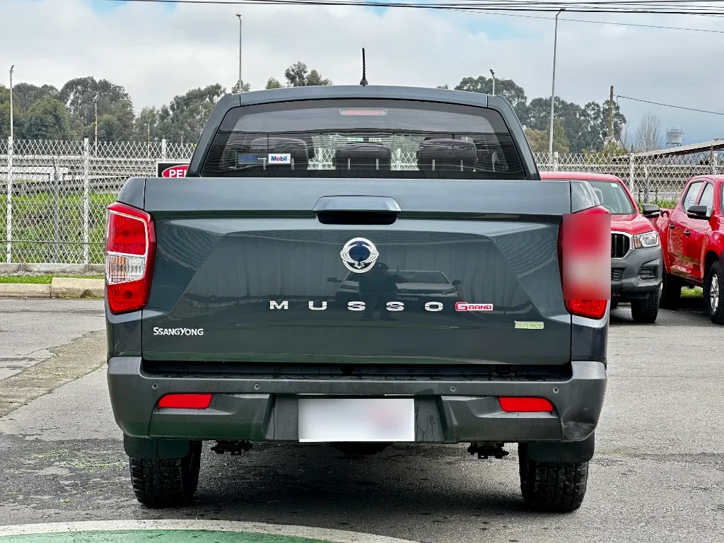 Ssangyong Grand Musso Grand Musso 2.2 4x2 Mt Full-Ql612 año 2023
