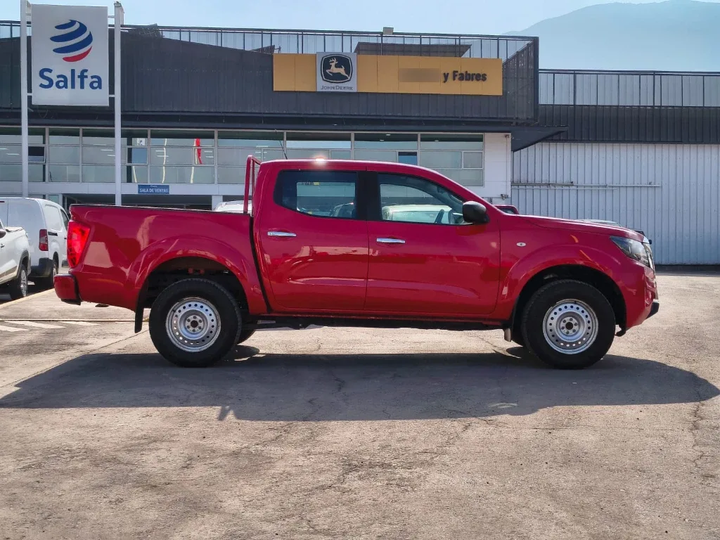 Nissan Navara Dc 4x2 2.3tdi Se año 2023