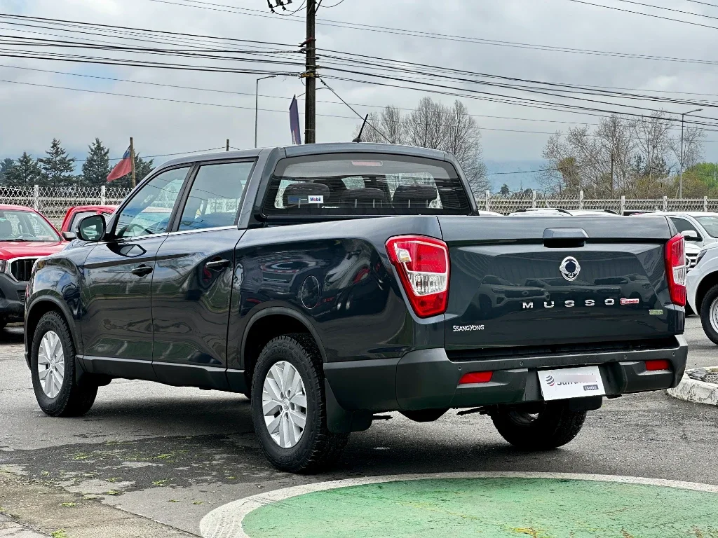 Ssangyong Grand Musso Grand Musso 2.2 4x2 Mt Full-Ql612 año 2023