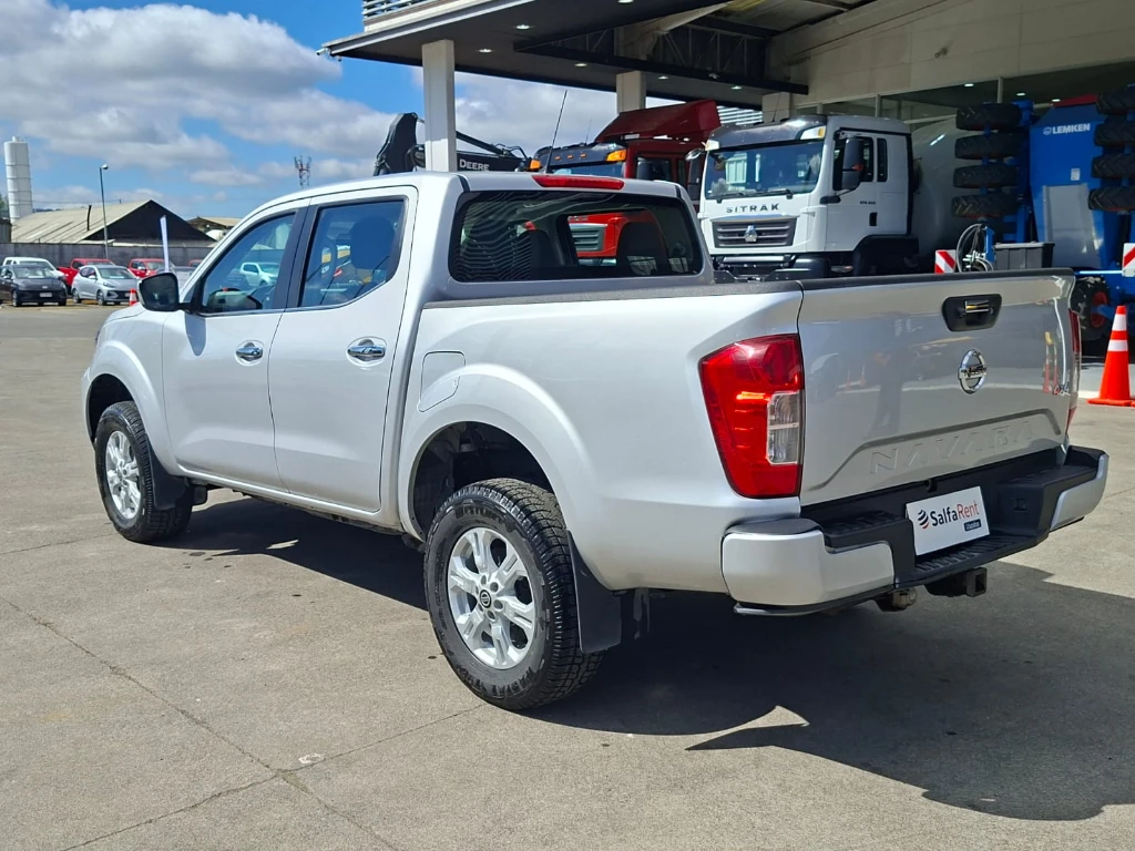 Nissan Navara Dc 4x4 2.3tdi Xe At año 2023