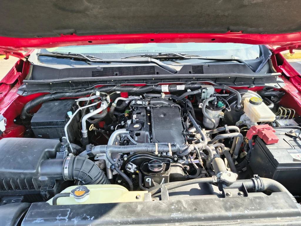 Nissan Navara Dc 4x2 2.3tdi Se año 2023