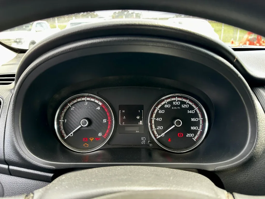 Mitsubishi L200 L200 4x2 Katana D/c 2.4 Td Mt Cr año 2023