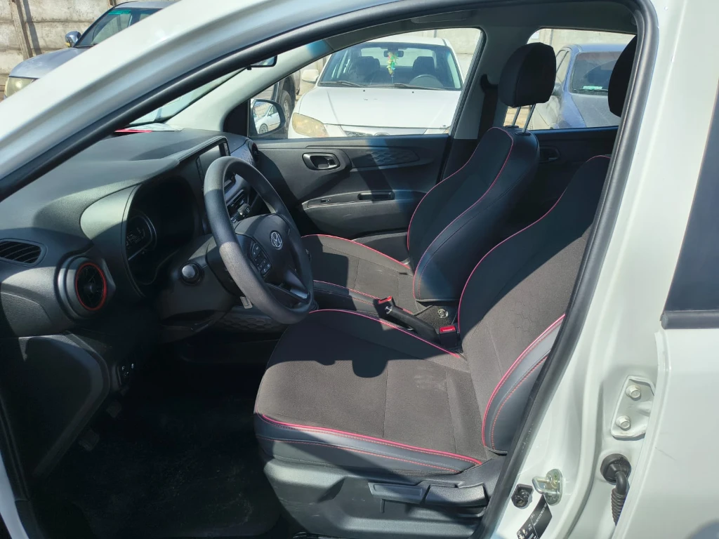 Hyundai Grand I10 I-10 Ai3 Hb 1.2 Mt Plus año 2023