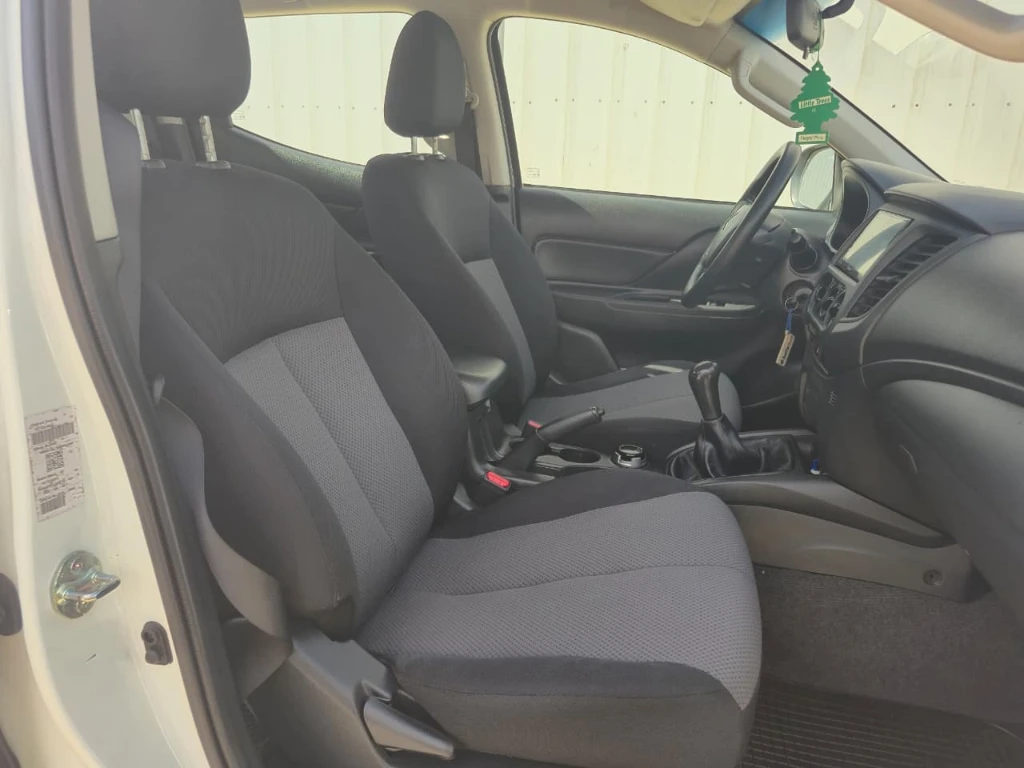 Mitsubishi L200 Katana Crm 4x4 2.4 año 2022