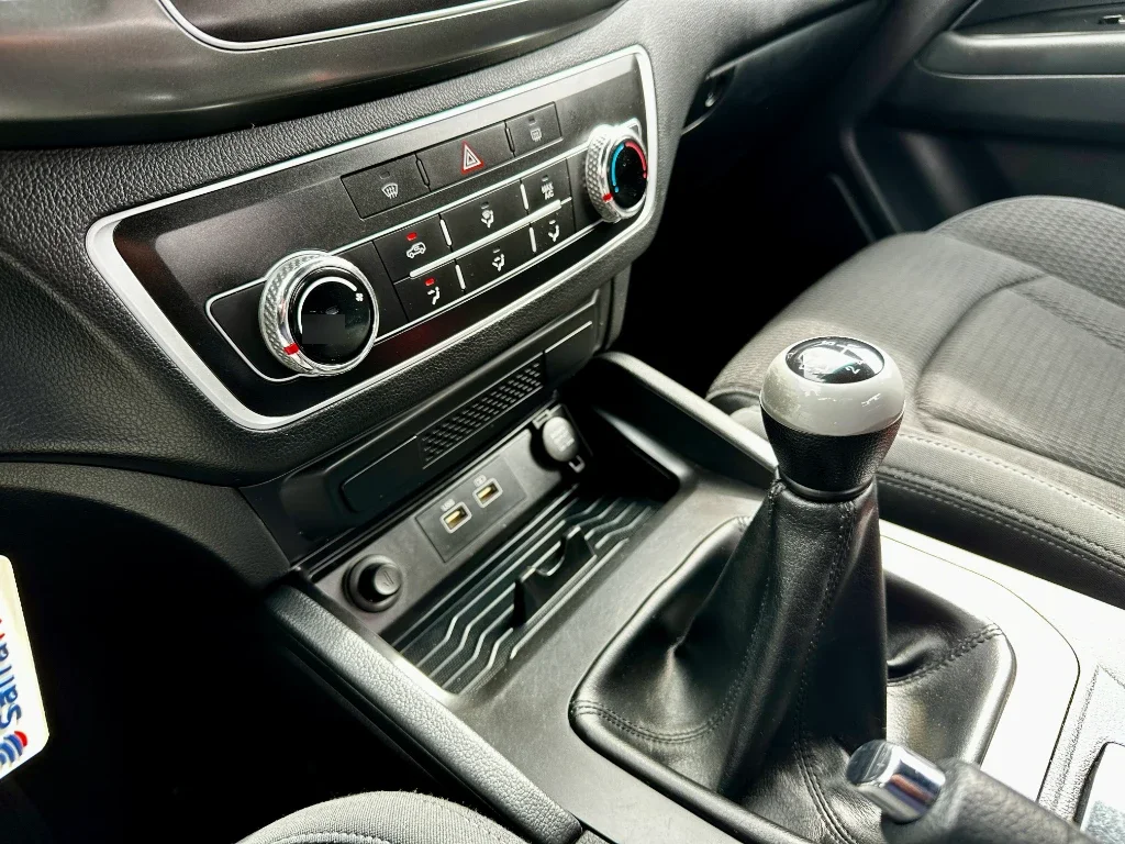 Ssangyong Grand Musso Grand Musso 2.2 4x2 Mt Full-Ql612 año 2023