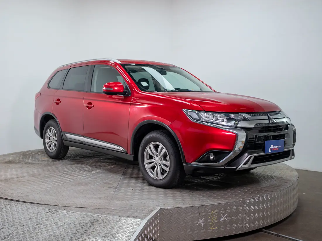 Mitsubishi Outlander Outlander 2.0 At 4x2 año 2023