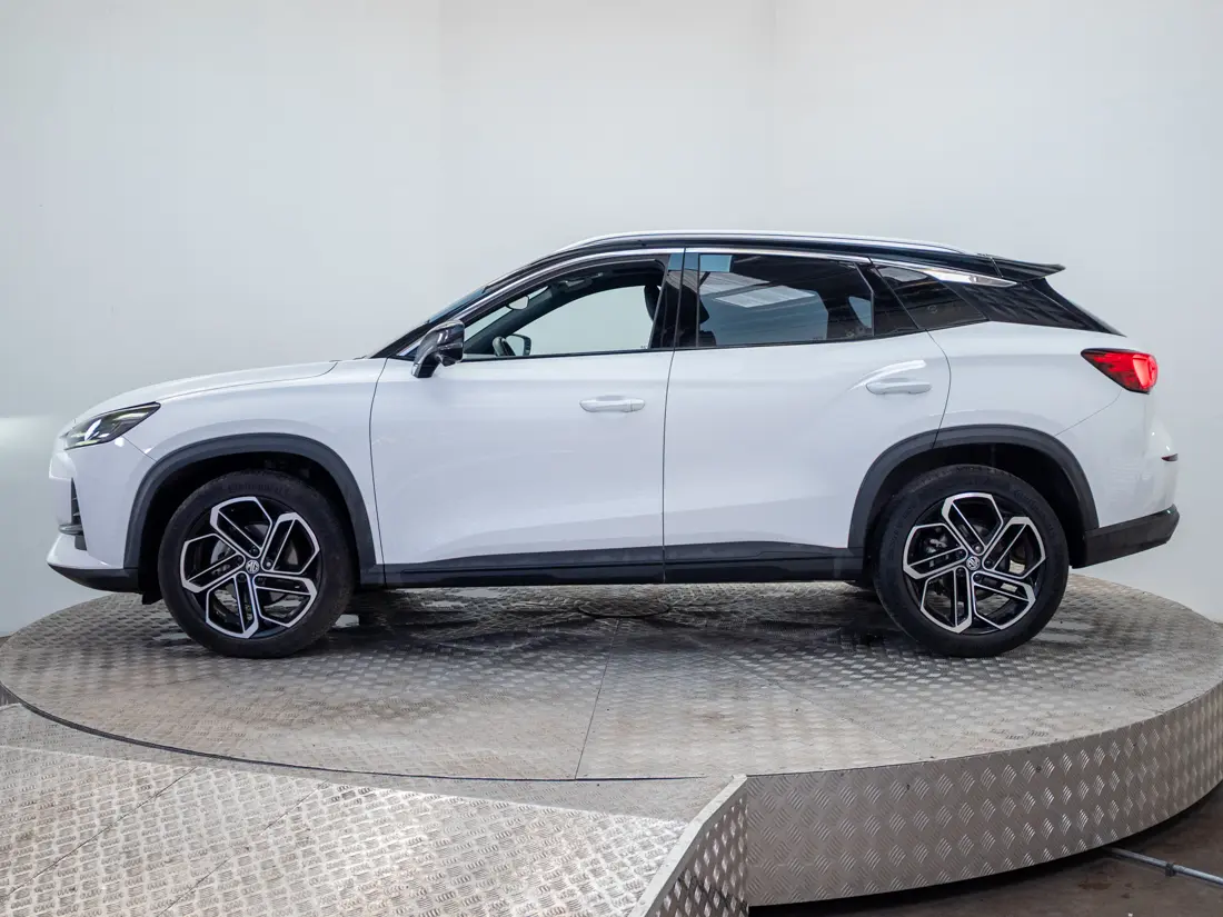 MG One One 1.5 Dlx At año 2023