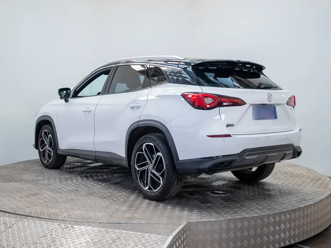 MG One One 1.5 Dlx At año 2023