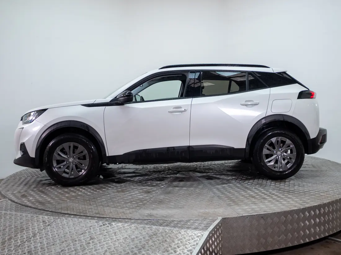 Peugeot 2008 2008 1.2 Active Pack Puretech 130 Mt año 2023