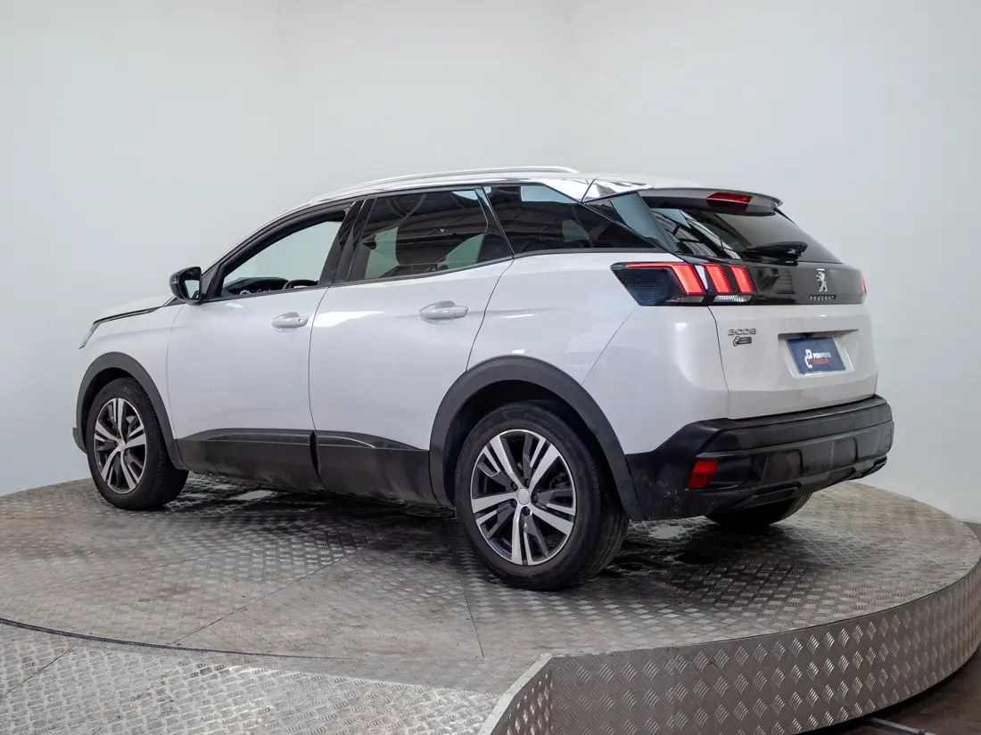 Peugeot 3008 3008 1.2 Active Pack Puretech 130 Mt año 2024