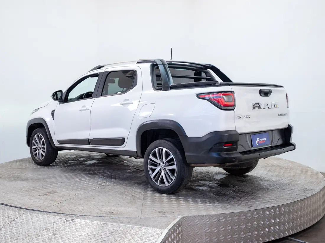 Ram 700 700 1.3 Laramie Cd Mt año 2022