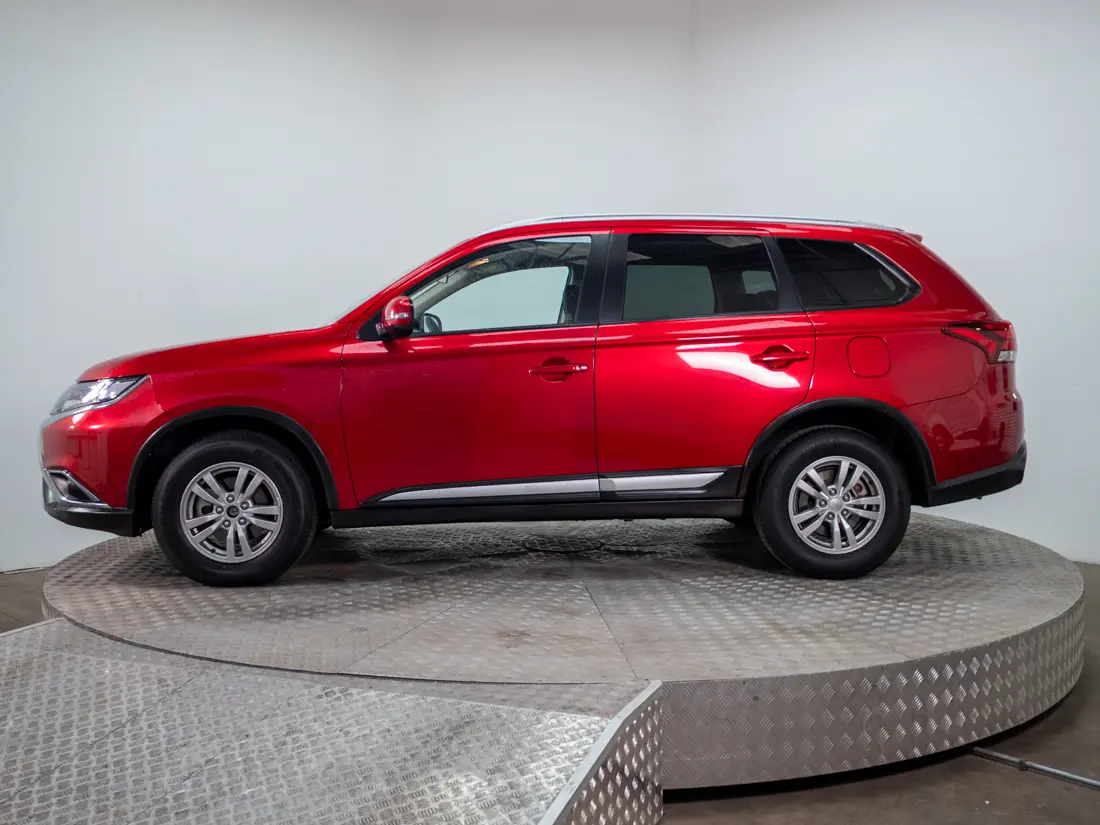 Mitsubishi Outlander Outlander 2.0 At 4x2 año 2023
