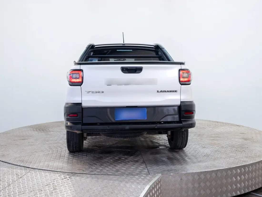 Ram 700 700 1.3 Laramie Cd Mt año 2022