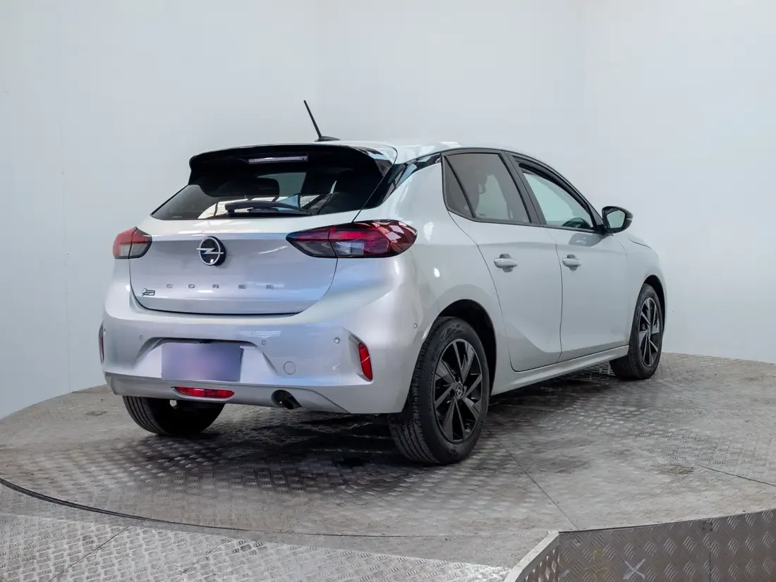 Opel Corsa Corsa 1.2 Edition At año 2024