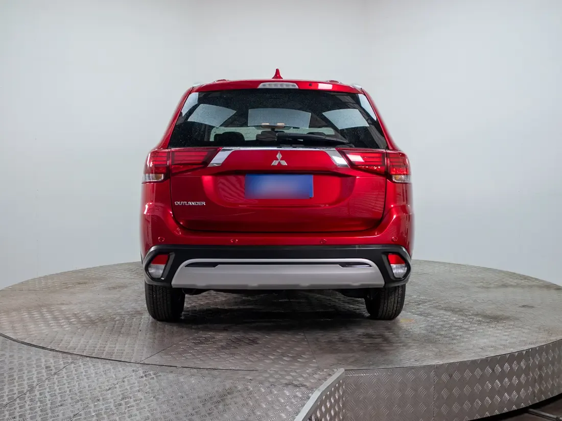 Mitsubishi Outlander Outlander 2.0 At 4x2 año 2023