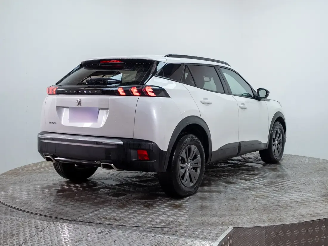 Peugeot 2008 2008 1.2 Active Pack Puretech 130 Mt año 2023