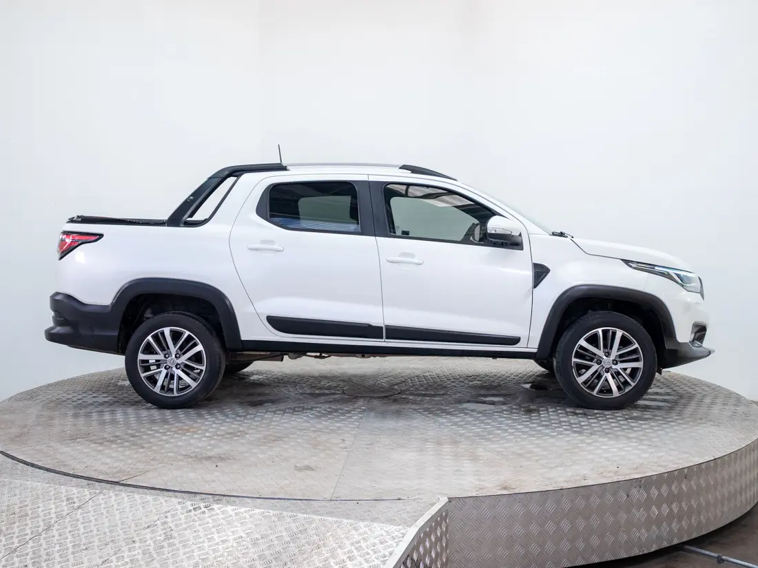 Ram 700 700 1.3 Laramie Cd Mt año 2022