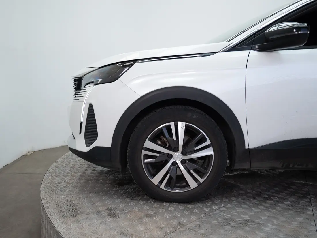 Peugeot 3008 3008 1.2 Active Pack Puretech 130 Mt año 2024
