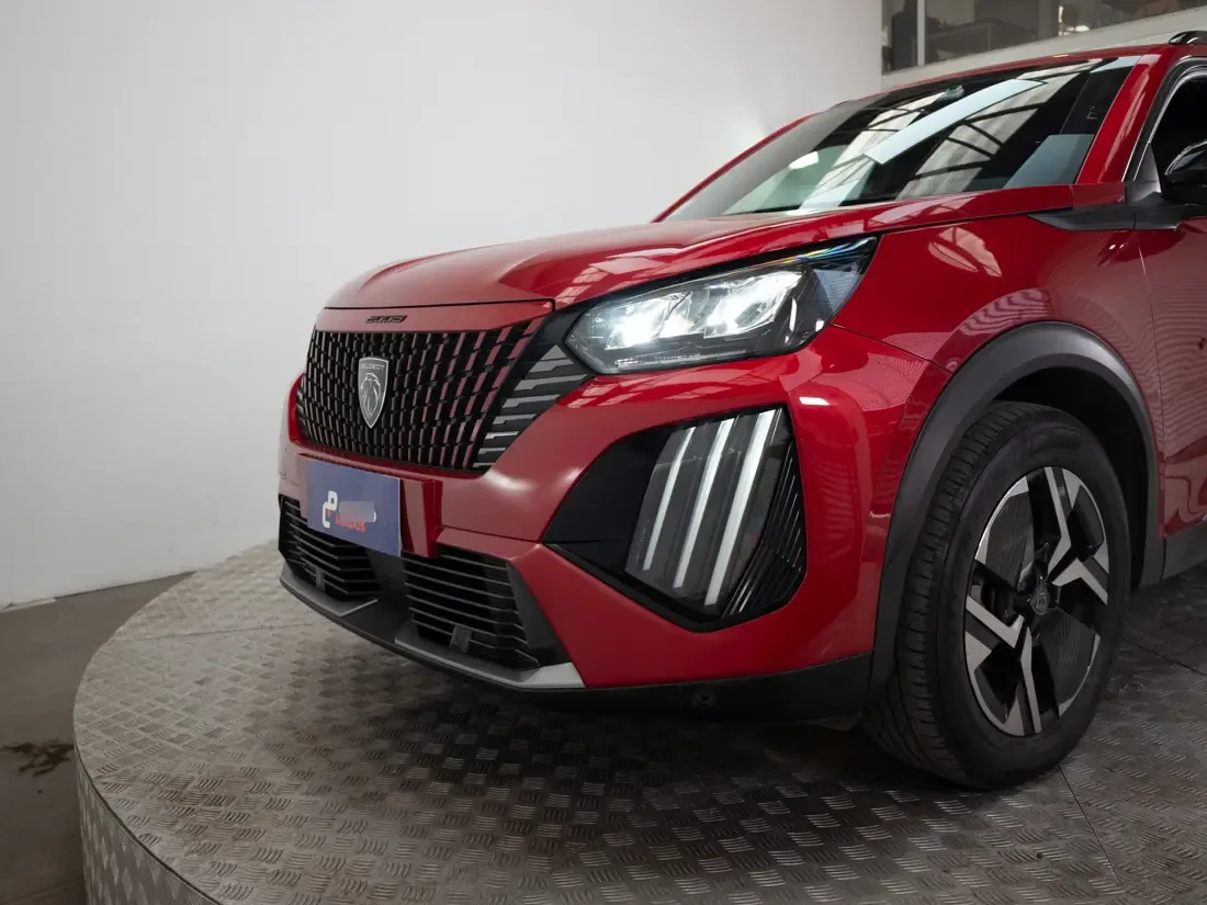 Peugeot 2008 2008 1.2 Active Pack Puretech 130 Mt año 2024