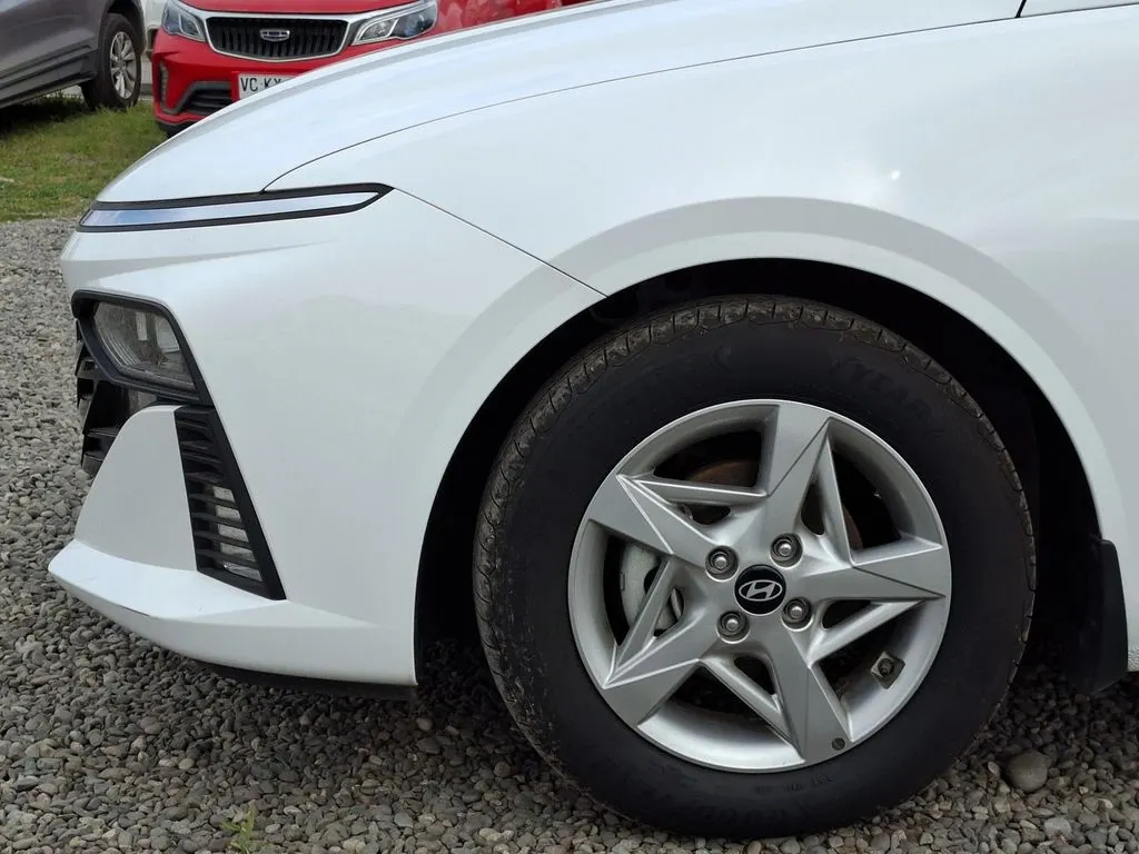 Hyundai Accent Plus año 2025