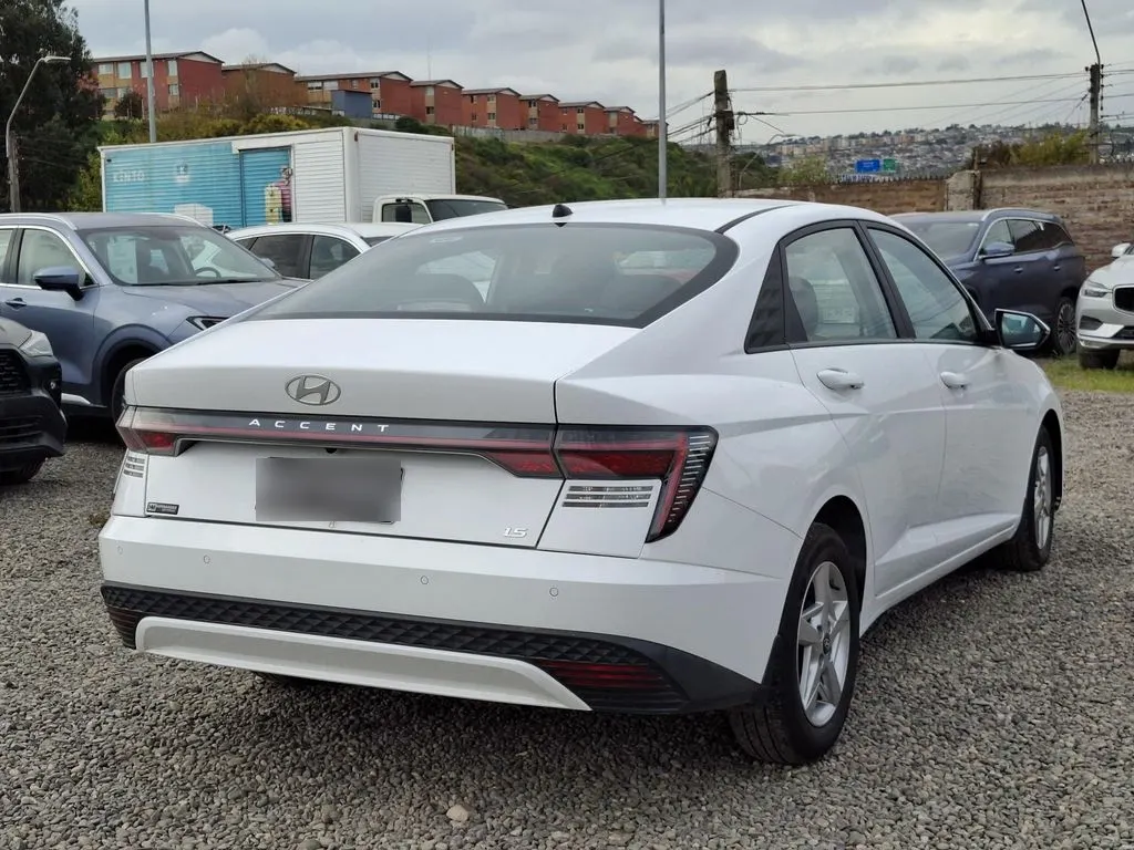 Hyundai Accent Plus año 2025