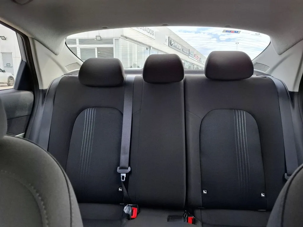Hyundai Accent Plus año 2025