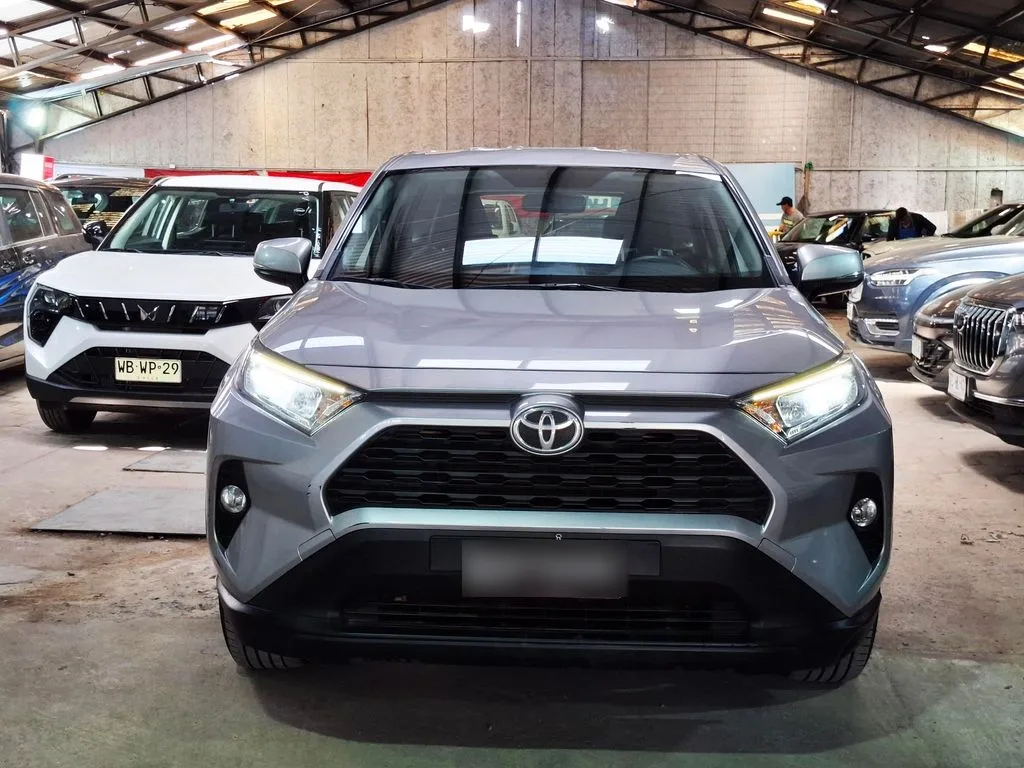 Toyota Rav4 Le año 2024