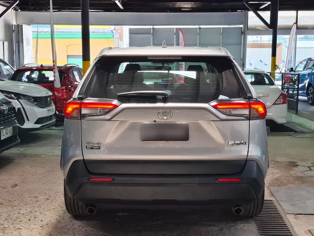 Toyota Rav4 Le año 2024