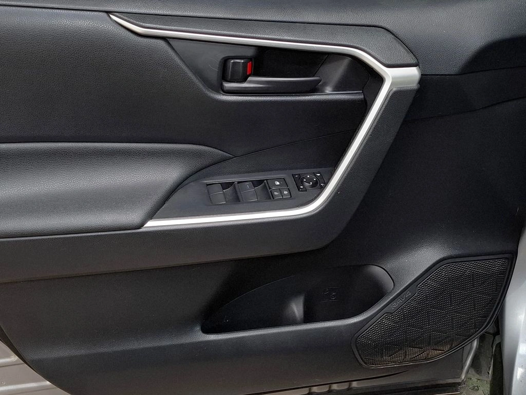 Toyota Rav4 Le año 2024