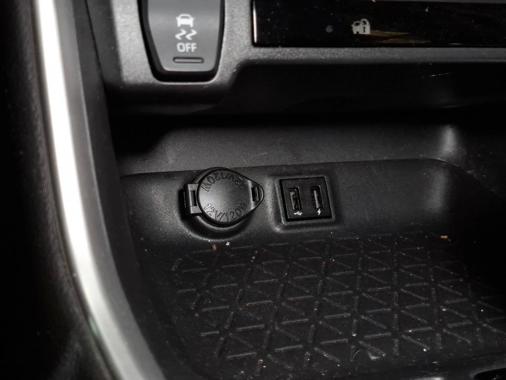 Toyota Rav4 Le año 2024