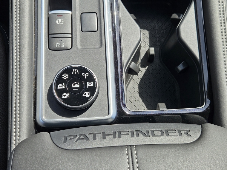 Nissan Pathfinder Advance Cvt 4wd año 2026